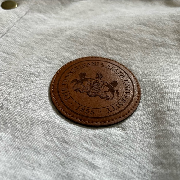 Vintage Style League Sweater - Picture 4 of 14